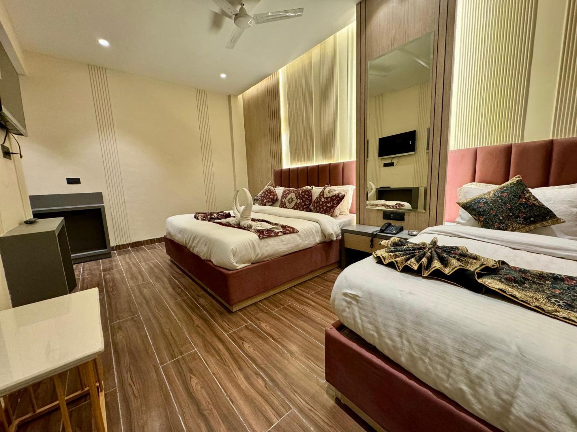 Hotel 51 Amritsar Exterior photo