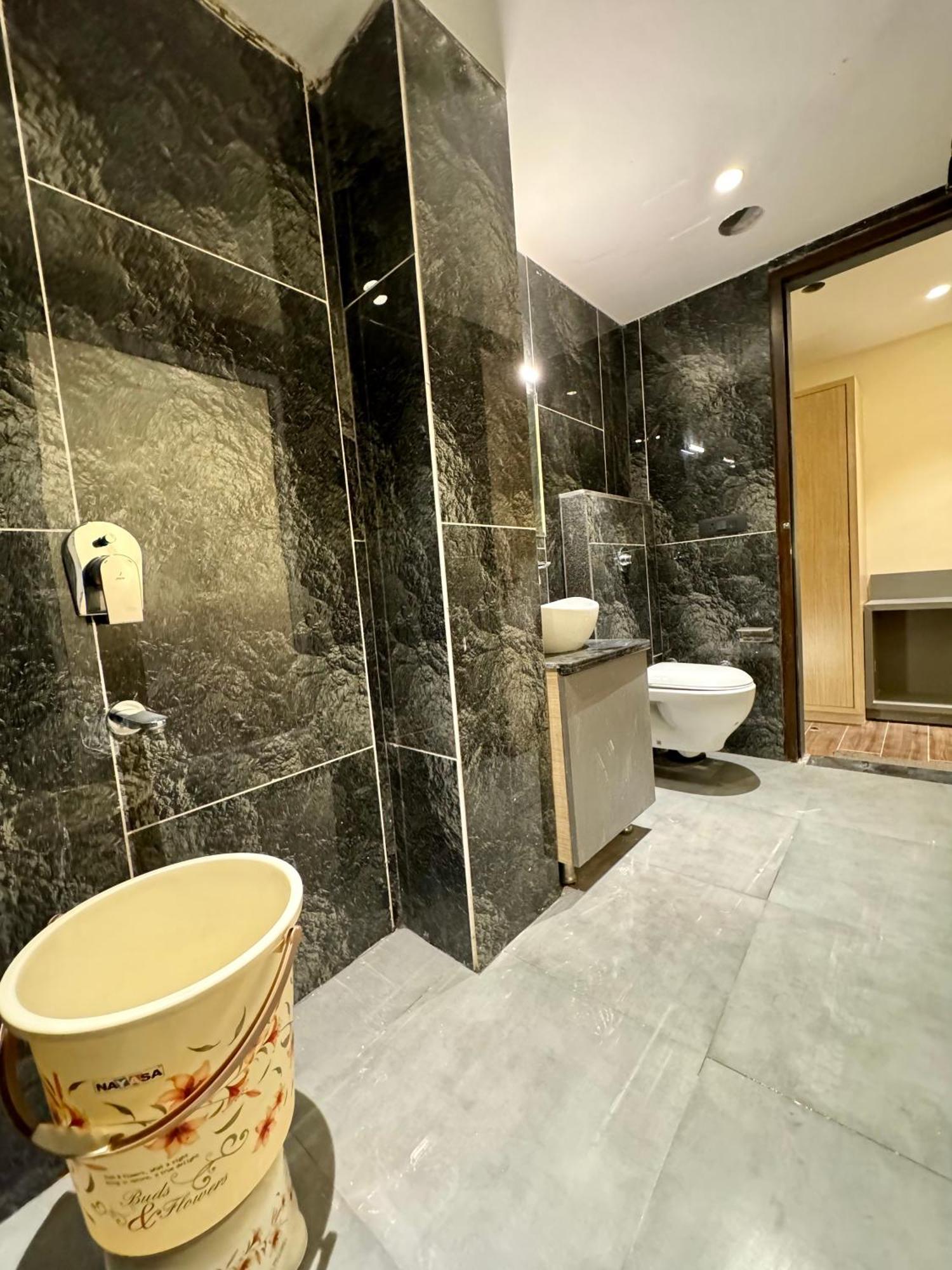 Hotel 51 Amritsar Exterior photo